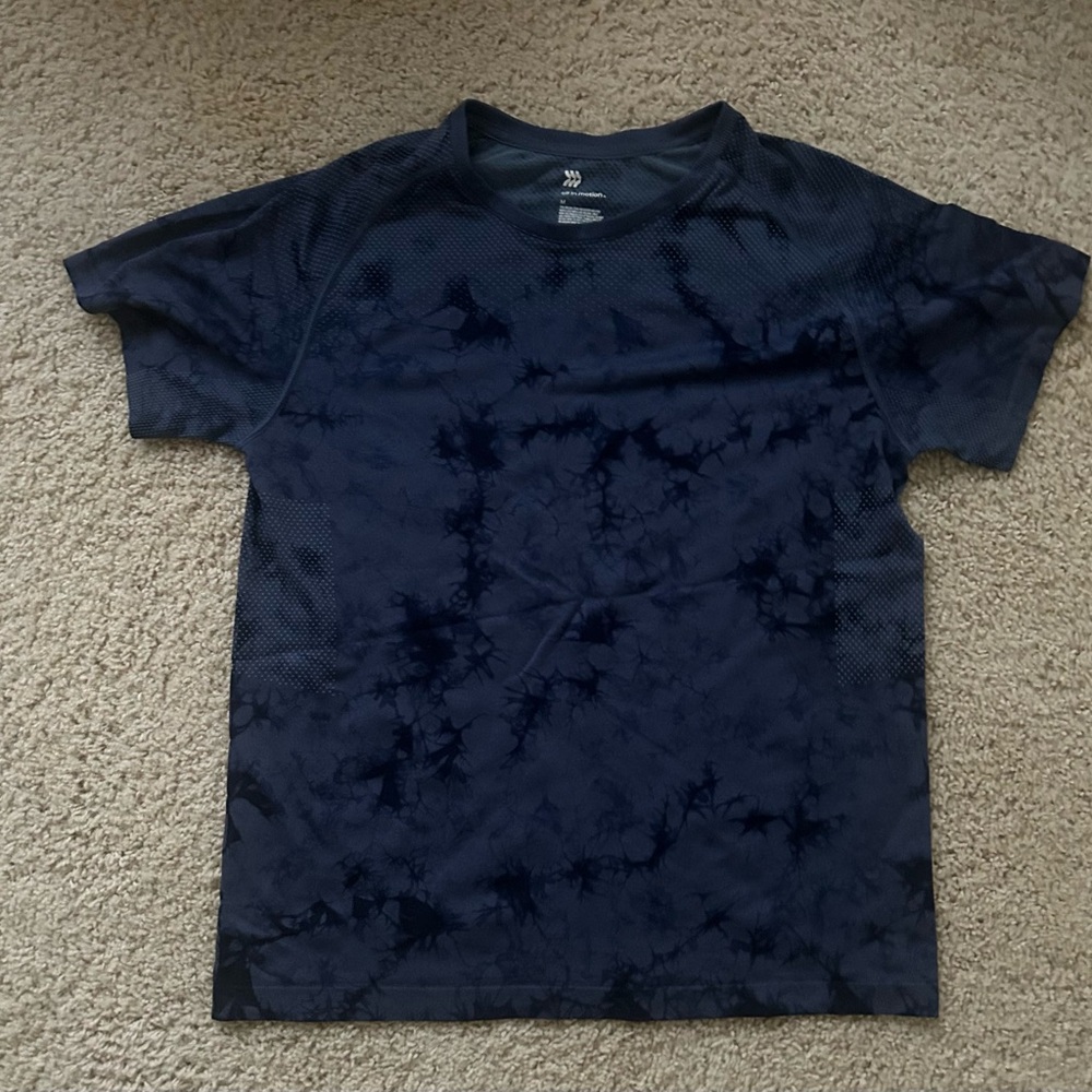 Target All in Motion Mens Performance Tshirt. Mens Medium.